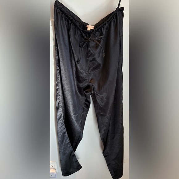 Tiffany’s Closet Colourful Kimono-Style Top and Pants Set - Picture 4 of 5